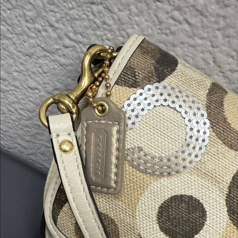 Coach Kristin Opt Art Brown Multicolor Patterned Wristlet Sequined Clutch - Picture 4 of 10